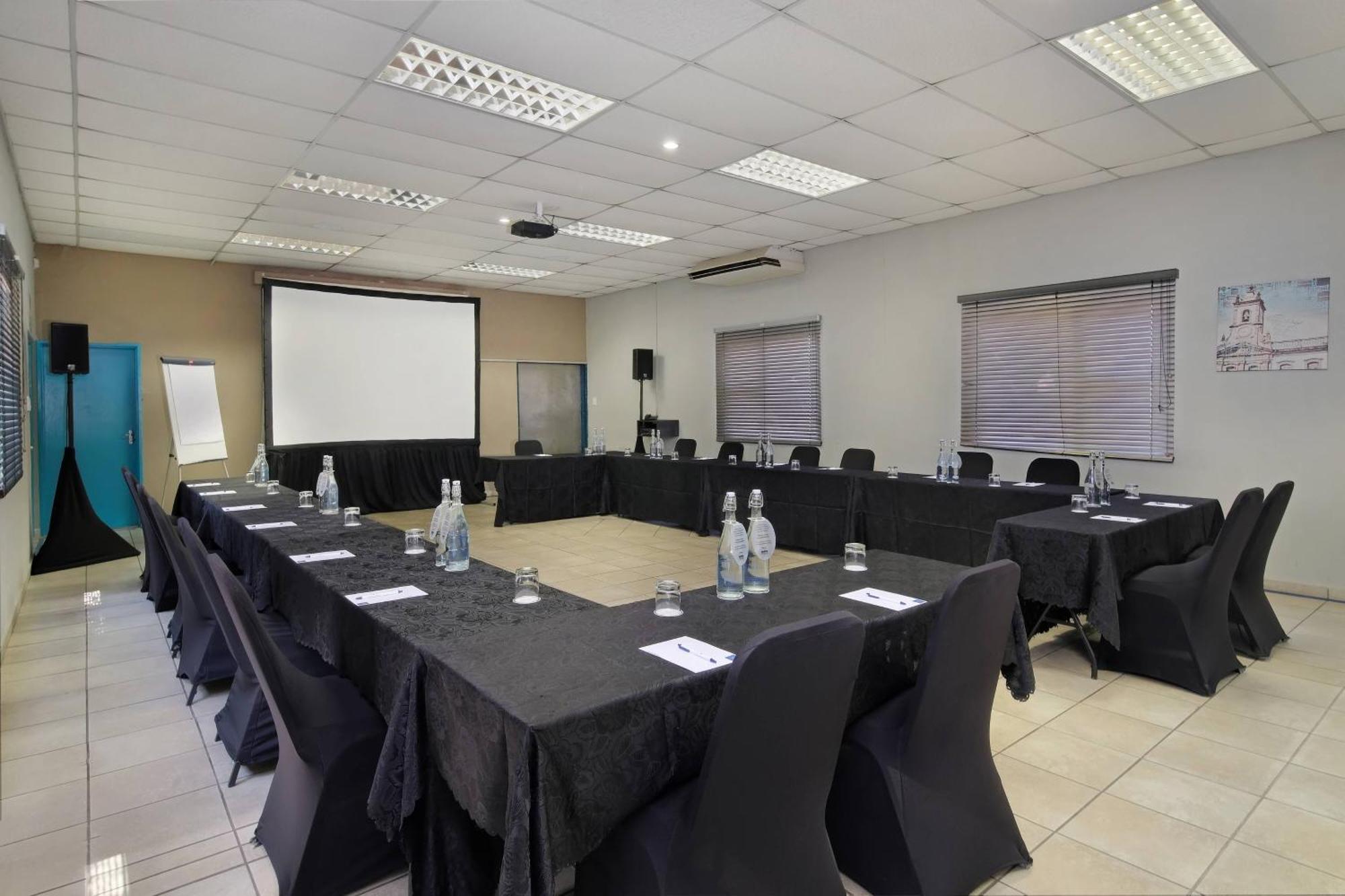 Protea Hotel By Marriott Polokwane Landmark Exterior photo